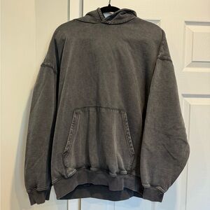 skims | oversized boyfriend crewneck hoodie | washed black